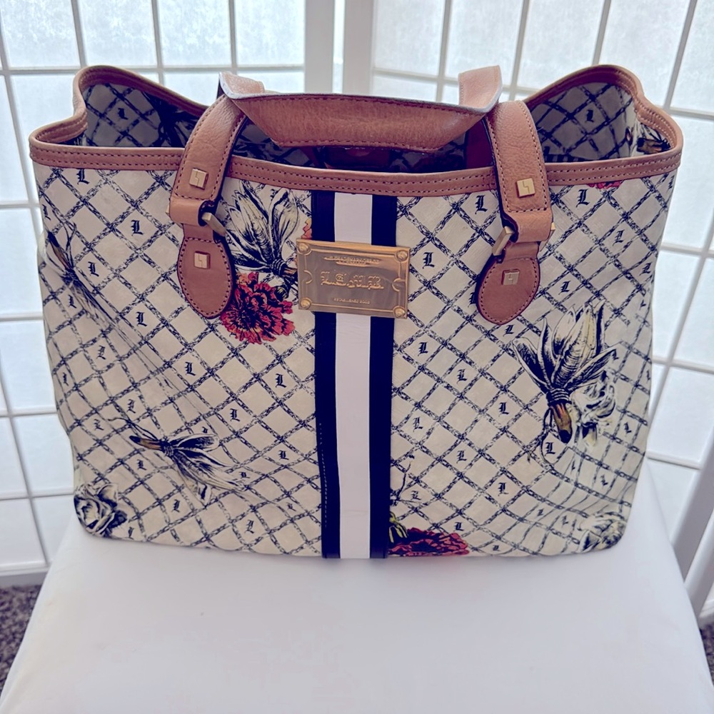 L.A.M.B.  Gwen Stefani Marigold Tote Leather PVC Designer. Beautiful bag!
